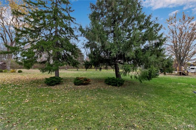 4012 Crescent Drive, Wheatfield, NY 14120