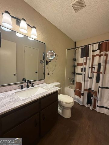 9 Crestwood Circle, Valdosta, GA 31602