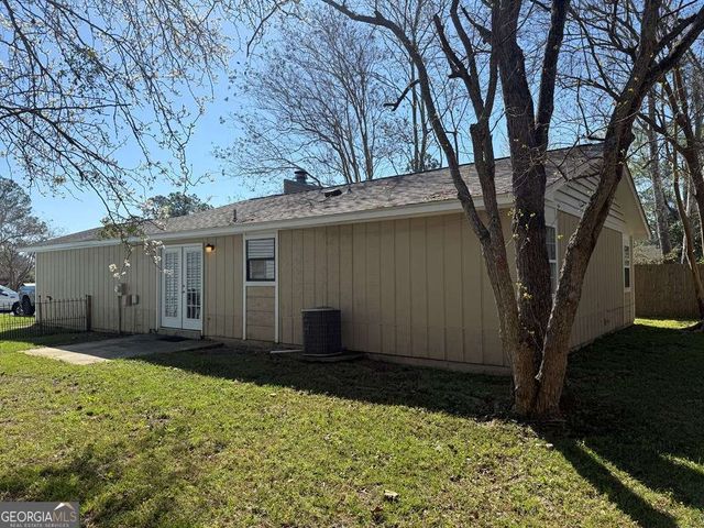 9 Crestwood Circle, Valdosta, GA 31602