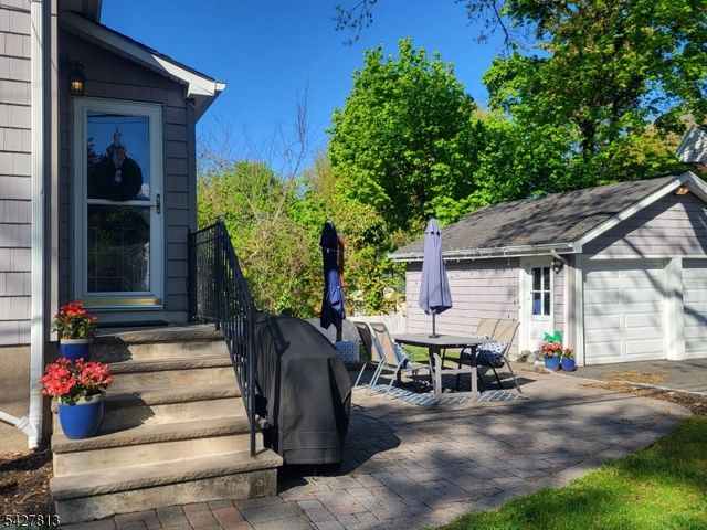 266 Eagle Rock Ave, Roseland Boro, NJ 07068