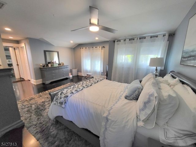 266 Eagle Rock Ave, Roseland Boro, NJ 07068