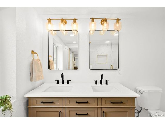 3351 S Dahlia St, Denver, CO 80222