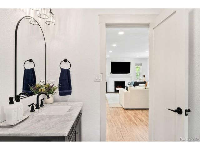 3351 S Dahlia St, Denver, CO 80222