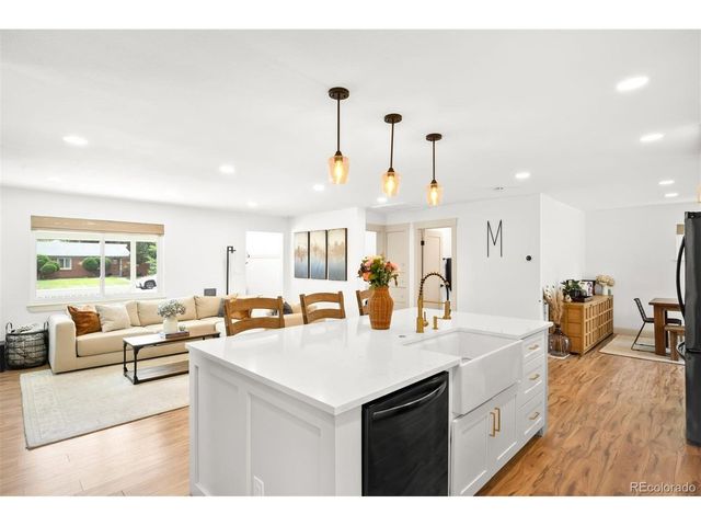 3351 S Dahlia St, Denver, CO 80222