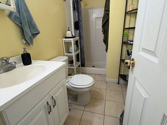 15 Wachusett St 2, Worcester, MA 01609