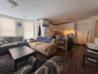 15 Wachusett St 2, Worcester, MA 01609