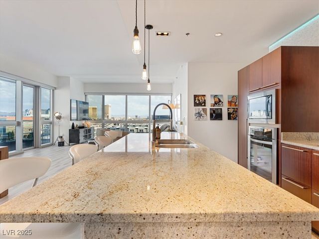 4471 Dean Martin Drive 1109, Las Vegas, NV 89103