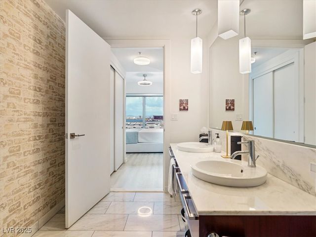 4471 Dean Martin Drive 1109, Las Vegas, NV 89103