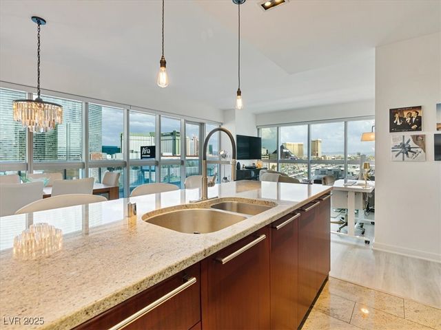 4471 Dean Martin Drive 1109, Las Vegas, NV 89103