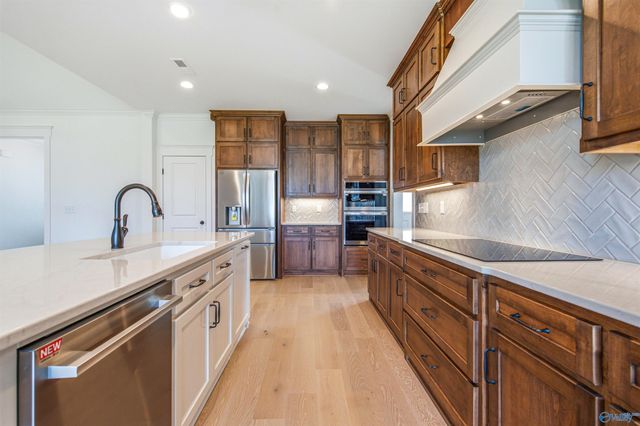 23327 Rhett Drive, Athens, AL 35613
