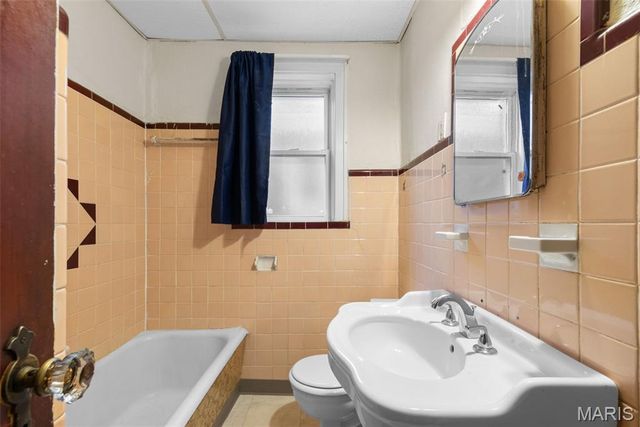 4022 Hydraulic Avenue, St Louis, MO 63116