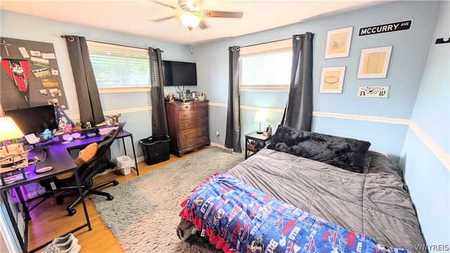 8915 Brookside Drive, Niagara Falls, NY 14304