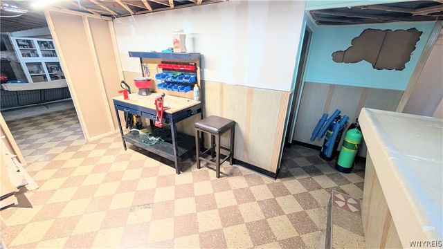 8915 Brookside Drive, Niagara Falls, NY 14304