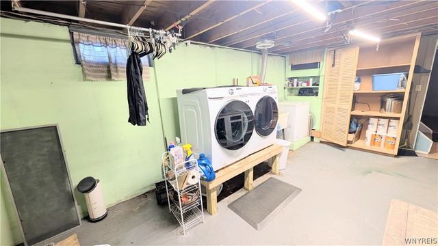 8915 Brookside Drive, Niagara Falls, NY 14304