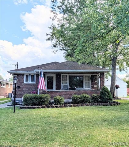 8915 Brookside Drive, Niagara Falls, NY 14304