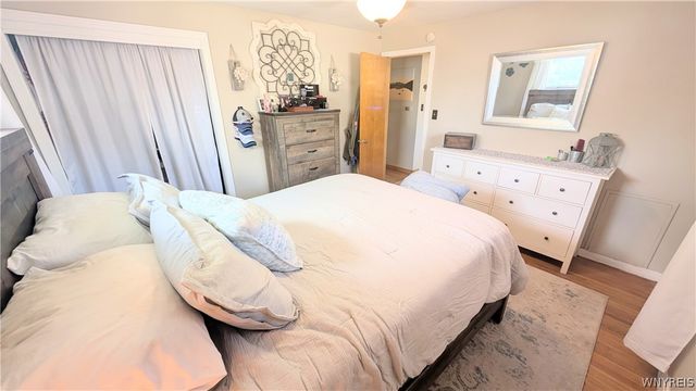 8915 Brookside Drive, Niagara Falls, NY 14304