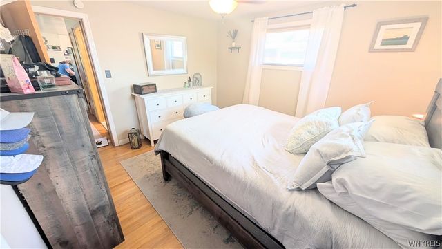 8915 Brookside Drive, Niagara Falls, NY 14304