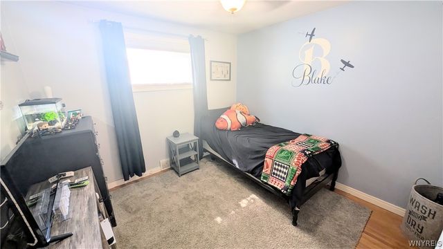 8915 Brookside Drive, Niagara Falls, NY 14304
