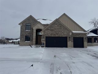 50386 Mistwood Drive, Macomb Township, MI 48042