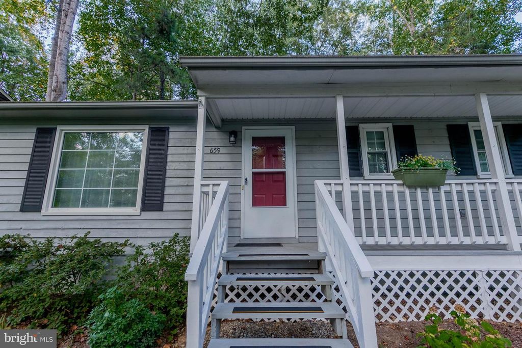 659 LAKE CAROLINE DR, Ruther Glen, VA 22546