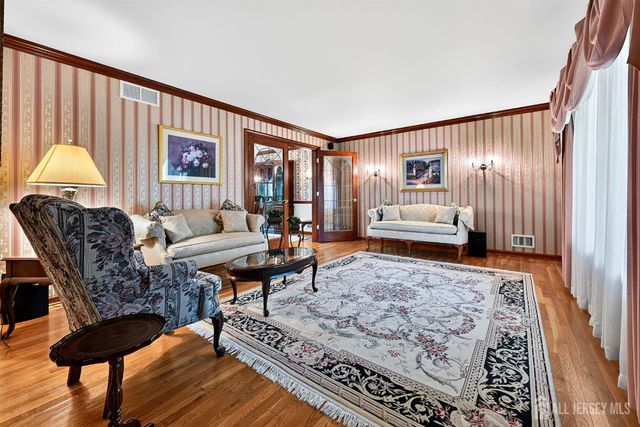 111 Szymanski Drive, Spotswood, NJ 08884