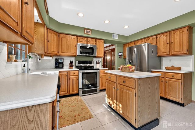 111 Szymanski Drive, Spotswood, NJ 08884