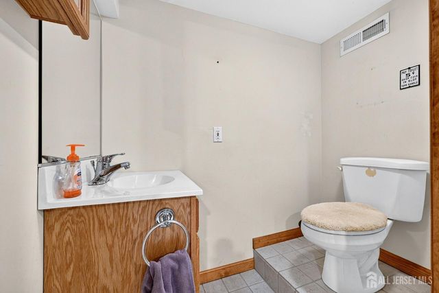 111 Szymanski Drive, Spotswood, NJ 08884