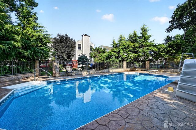 111 Szymanski Drive, Spotswood, NJ 08884