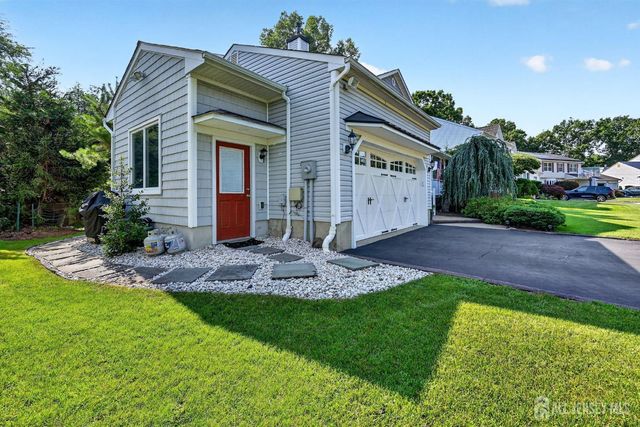 111 Szymanski Drive, Spotswood, NJ 08884