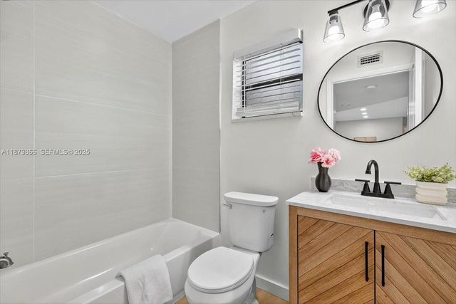 2652 N Carambola Circle 1738, Coconut Creek, FL 33066