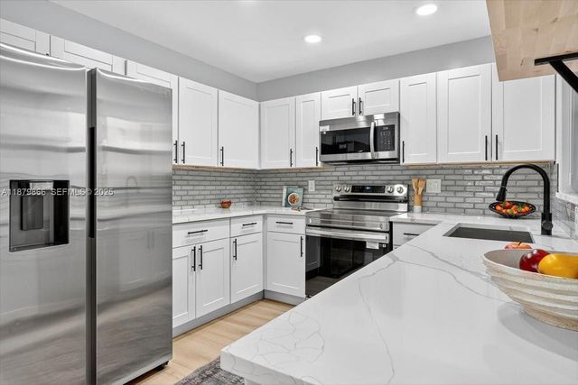 2652 N Carambola Circle 1738, Coconut Creek, FL 33066