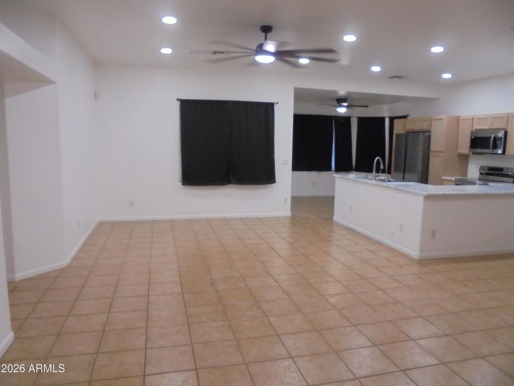 4204 S 78TH Lane, Phoenix, AZ 85043 — photo 4