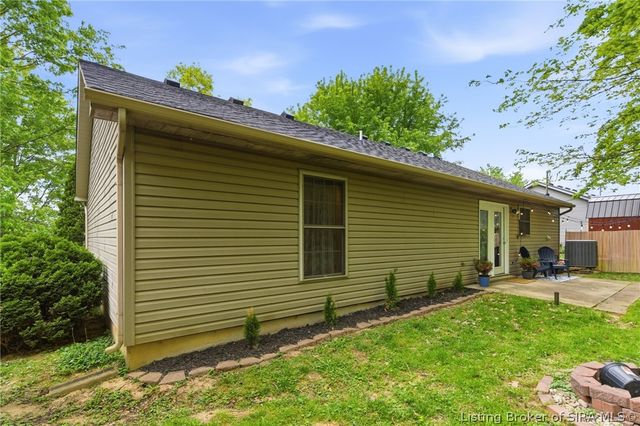 7219 W Pennington Street NE, Lanesville, IN 47136