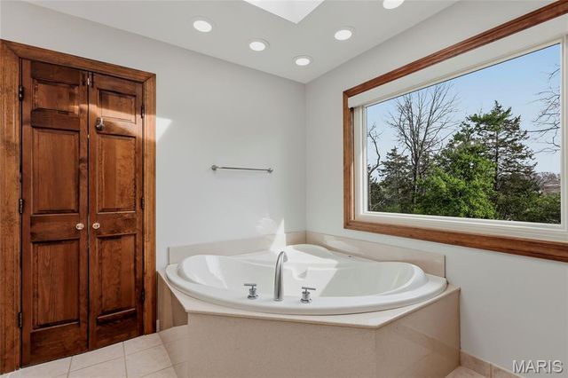 1510 Timber Point Court, Chesterfield, MO 63017