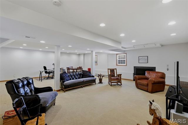 1510 Timber Point Court, Chesterfield, MO 63017