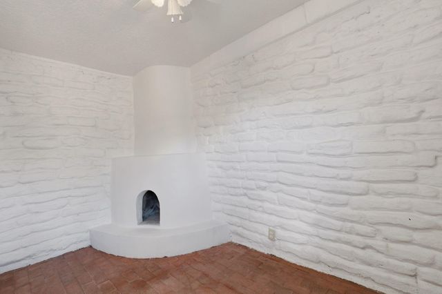 192 W Valverde Road, Corrales, NM 87048
