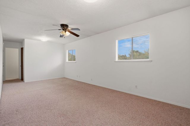 192 W Valverde Road, Corrales, NM 87048