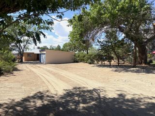 192 W Valverde Road, Corrales, NM 87048
