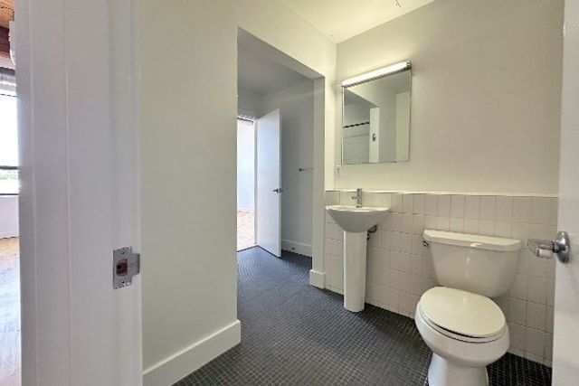 76 Lafayette St 4C, Salem, MA 01970