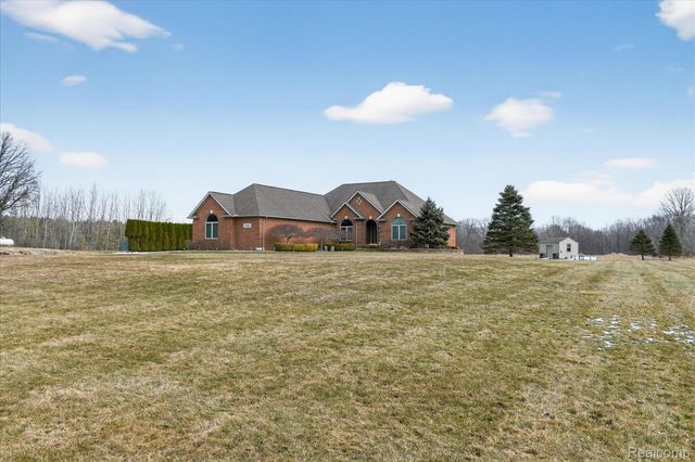 5585 Leah Lane, Almont Township, MI 48003