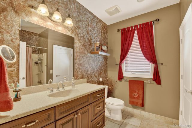 5585 Leah Lane, Almont Township, MI 48003