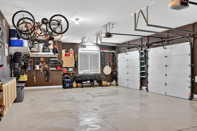 5585 Leah Lane, Almont Township, MI 48003