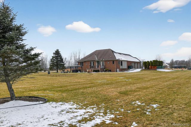 5585 Leah Lane, Almont Township, MI 48003