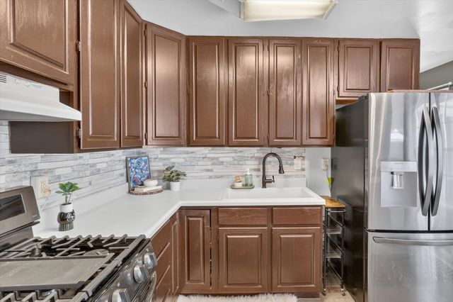 4122 Manor Drive, South Bend, IN 46614