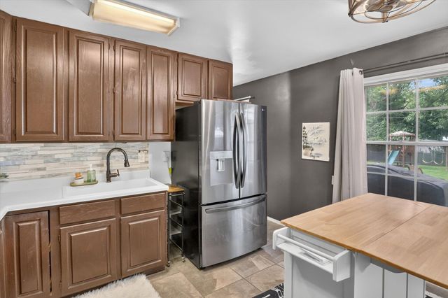 4122 Manor Drive, South Bend, IN 46614