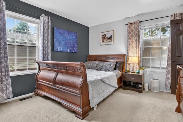4122 Manor Drive, South Bend, IN 46614