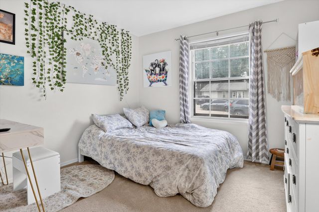 4122 Manor Drive, South Bend, IN 46614