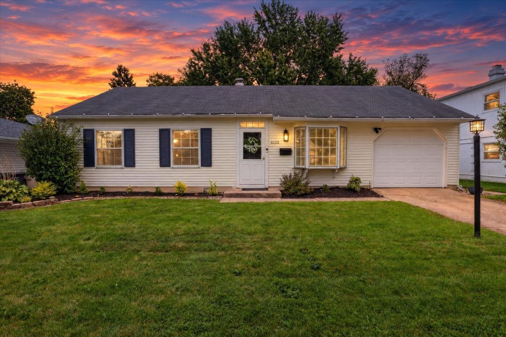 4122 Manor Drive, South Bend, IN 46614