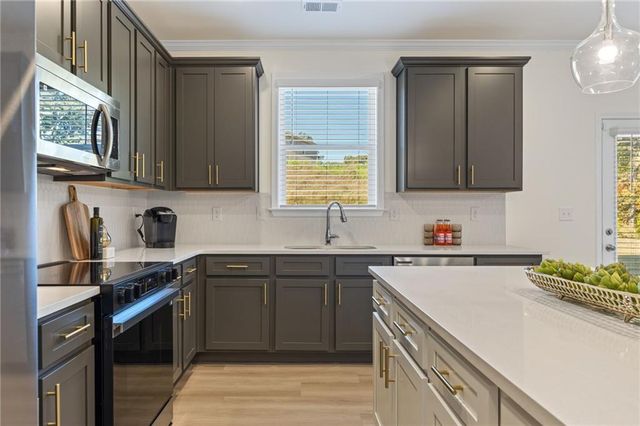 1420 Sunny Valley Lane, Braselton, GA 30517