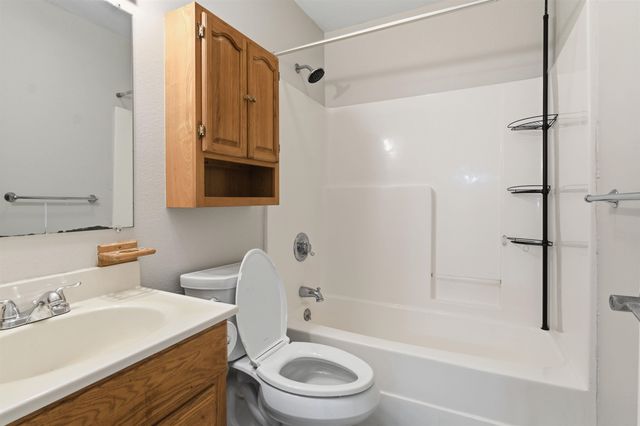 400 Robyn Street, Gray, LA 70359